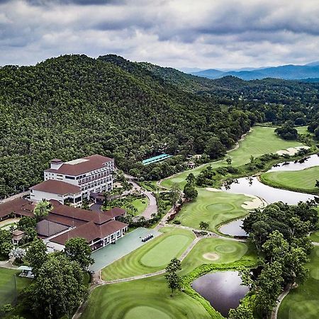 Alpine Golf Resort Chiang Mai Ban Huai Sai Nua Bagian luar foto