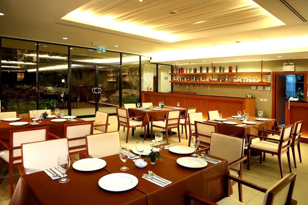 Alpine Golf Resort Chiang Mai Ban Huai Sai Nua Bagian luar foto