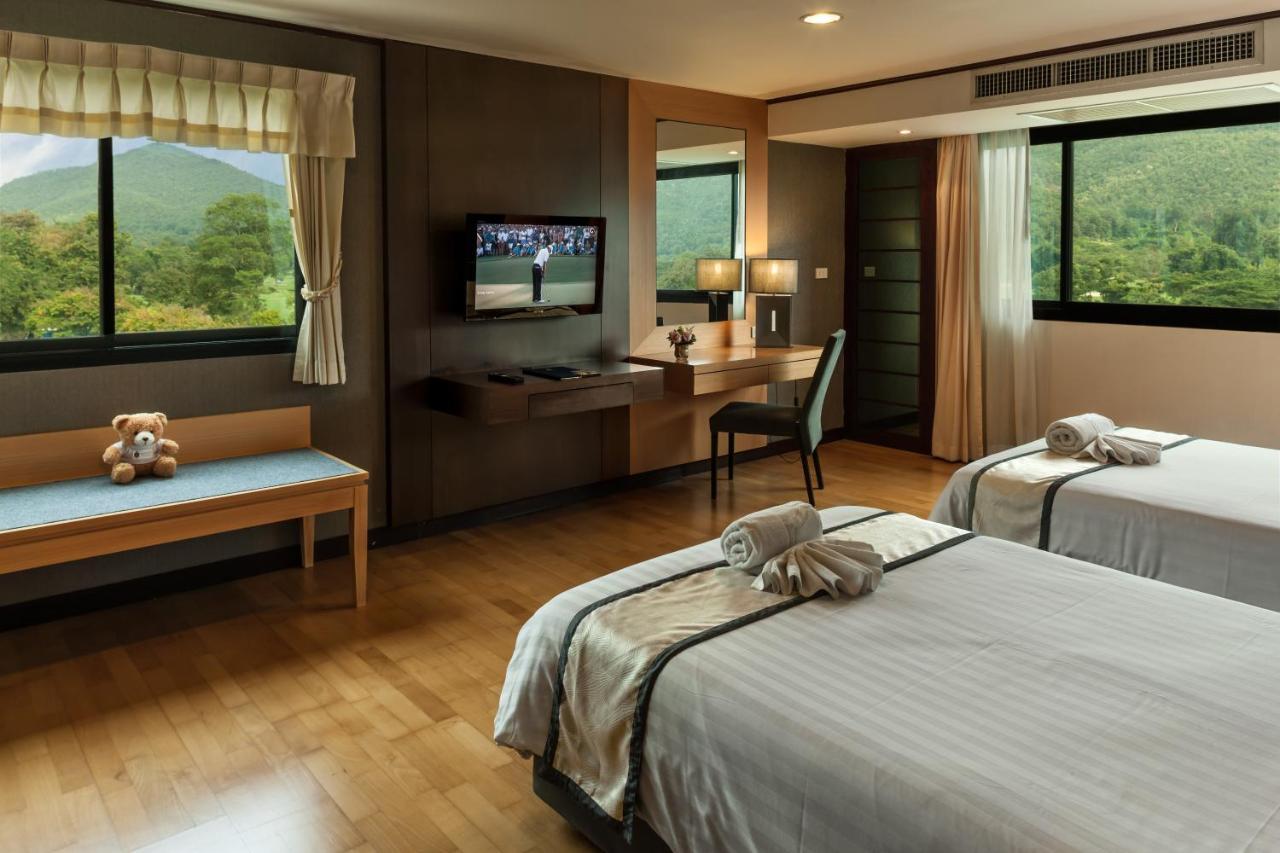 Alpine Golf Resort Chiang Mai Ban Huai Sai Nua Bagian luar foto