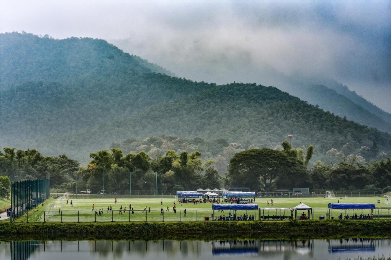 Alpine Golf Resort Chiang Mai Ban Huai Sai Nua Bagian luar foto
